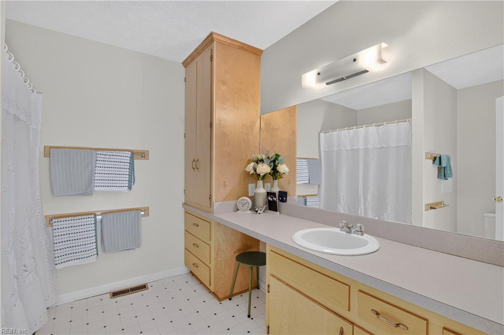 10282 Vidaurri Ln Property Photo 22