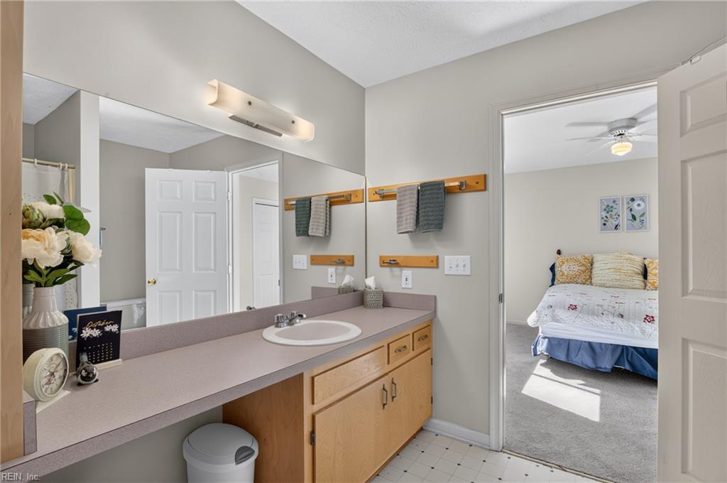 10282 Vidaurri Ln Property Photo 23