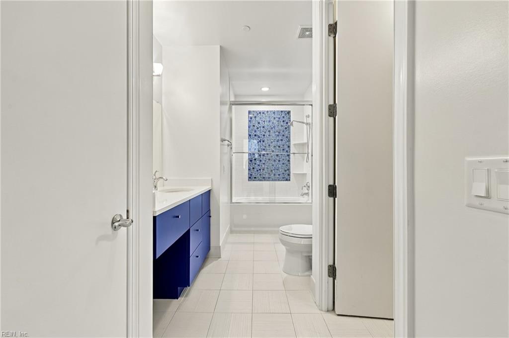 4545 Commerce St Property Photo 45