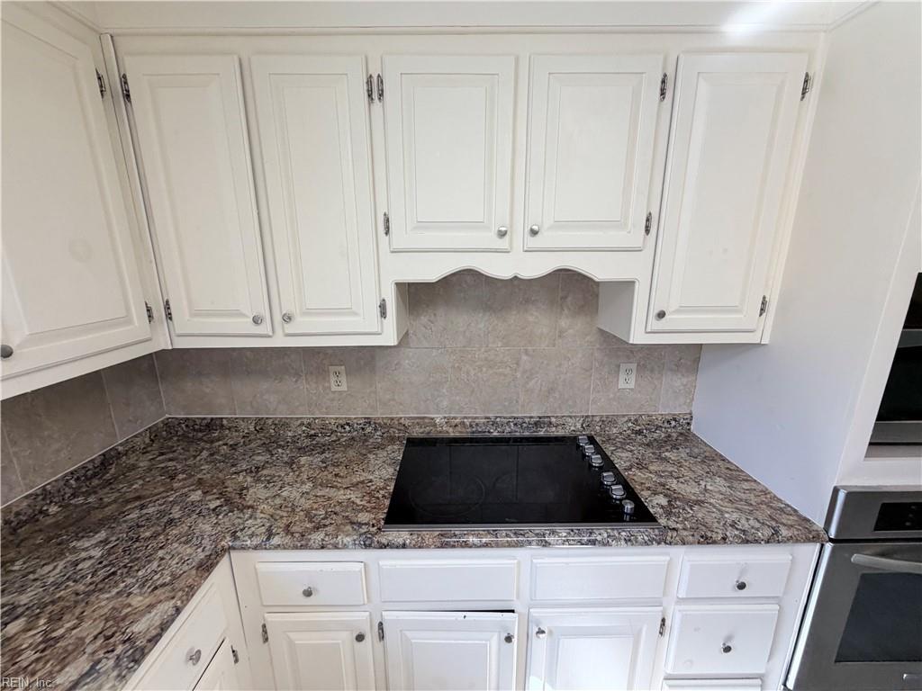 706 Berkshire Rd Property Photo 20