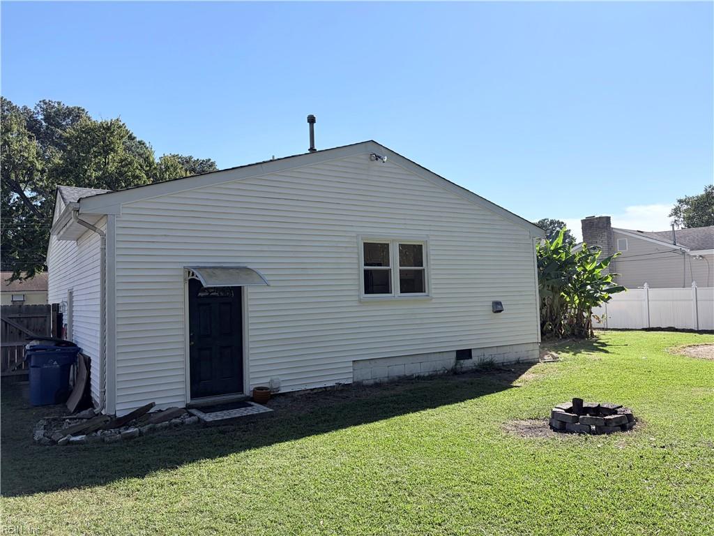 706 Berkshire Rd Property Photo 22