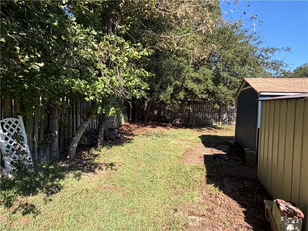706 Berkshire Rd Property Photo 25