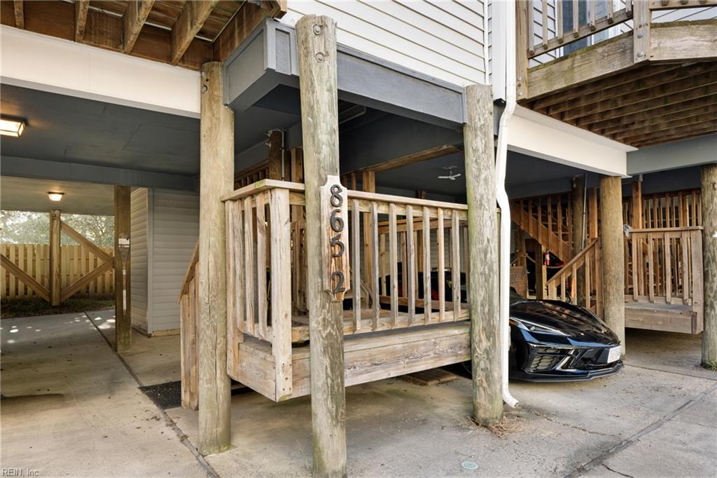 865 Little Bay Ave Property Photo 2