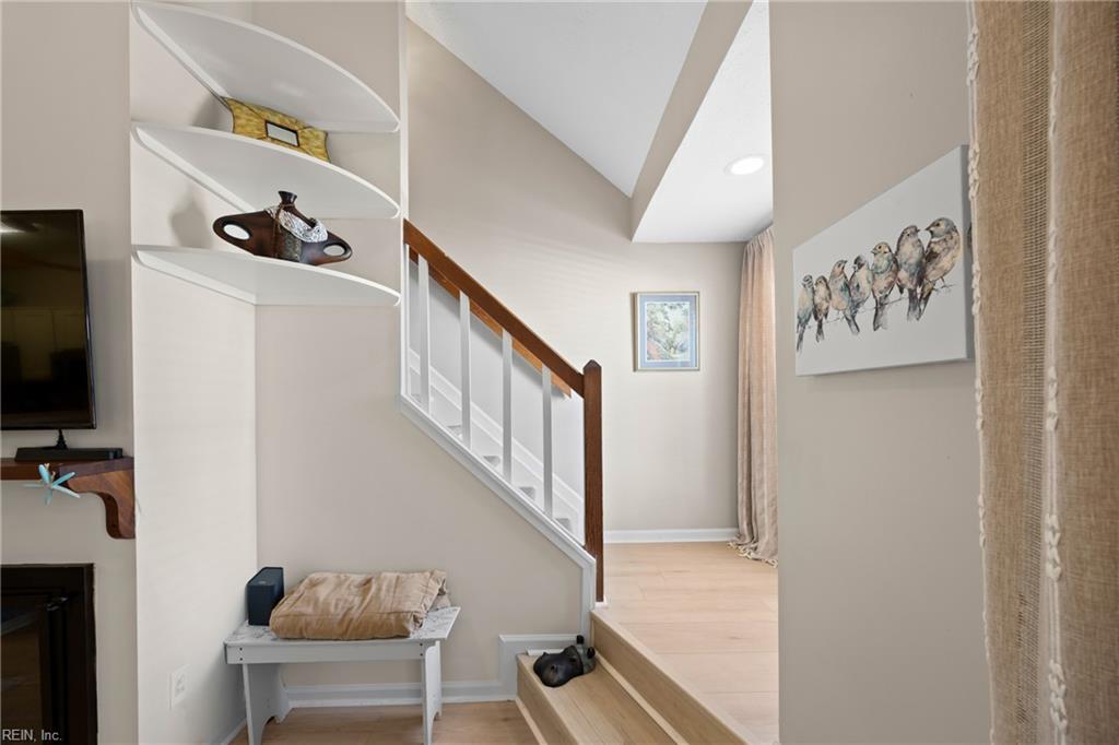 865 Little Bay Ave Property Photo 19