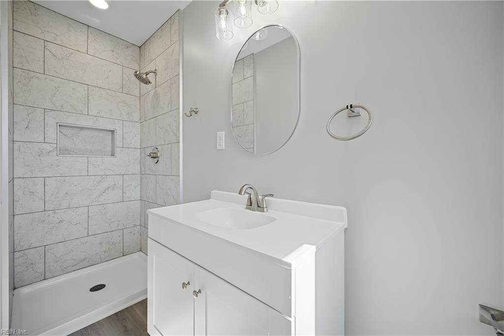 305 Shoreline Dr Property Photo 29