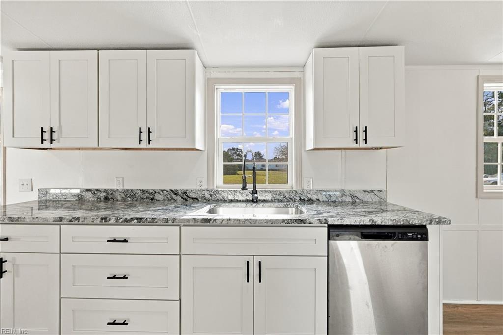 104 Tiff Ln Property Photo 13