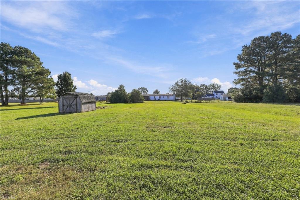 104 Tiff Ln Property Photo 32