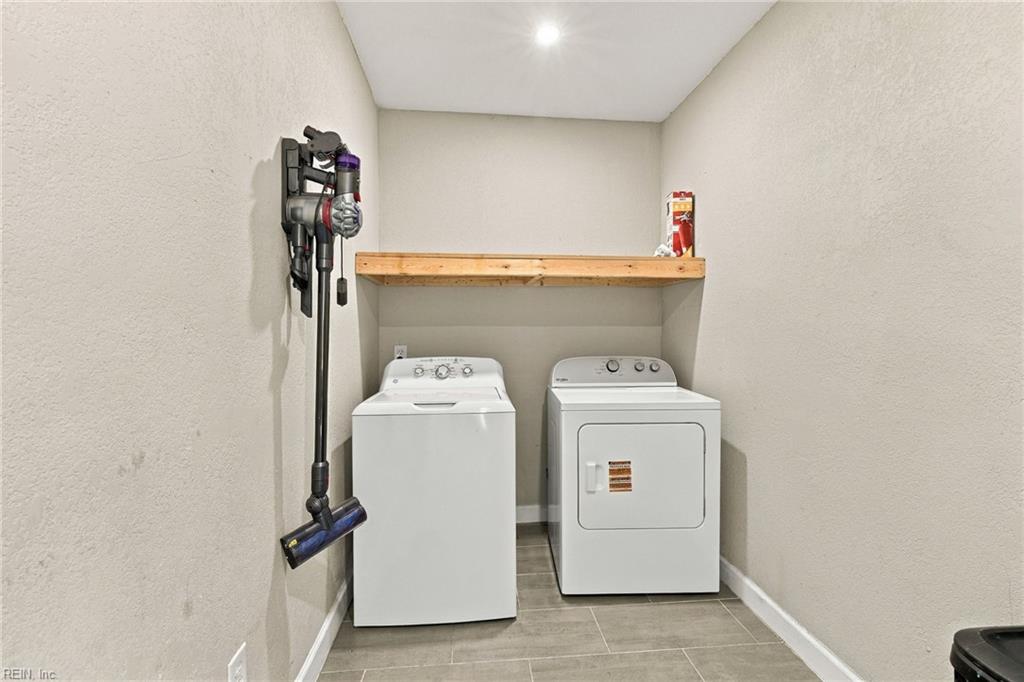 2502 Orcutt Ave Property Photo 10