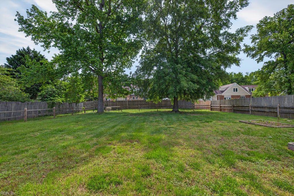 220 Drummonds Way Property Photo 37