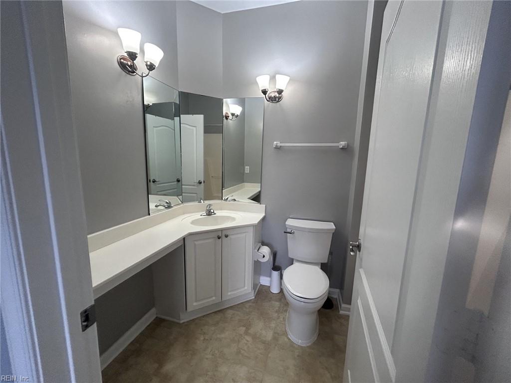 5300 Elston Ln Property Photo 12