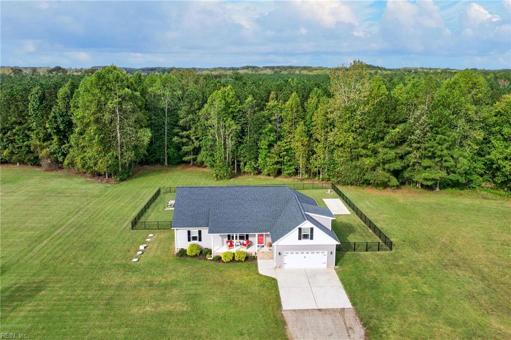 22358 Harvest Dr Property Photo 2