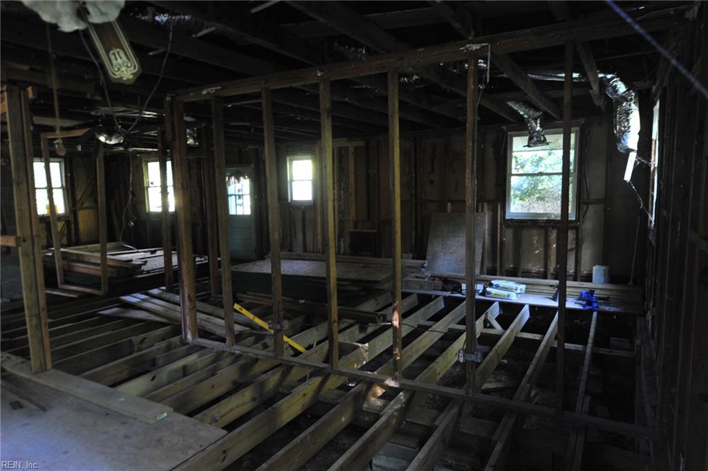 3365 Benefit Rd Property Photo 10