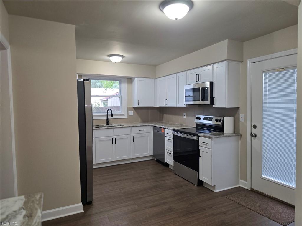 8452 Carlton St Property Photo 7