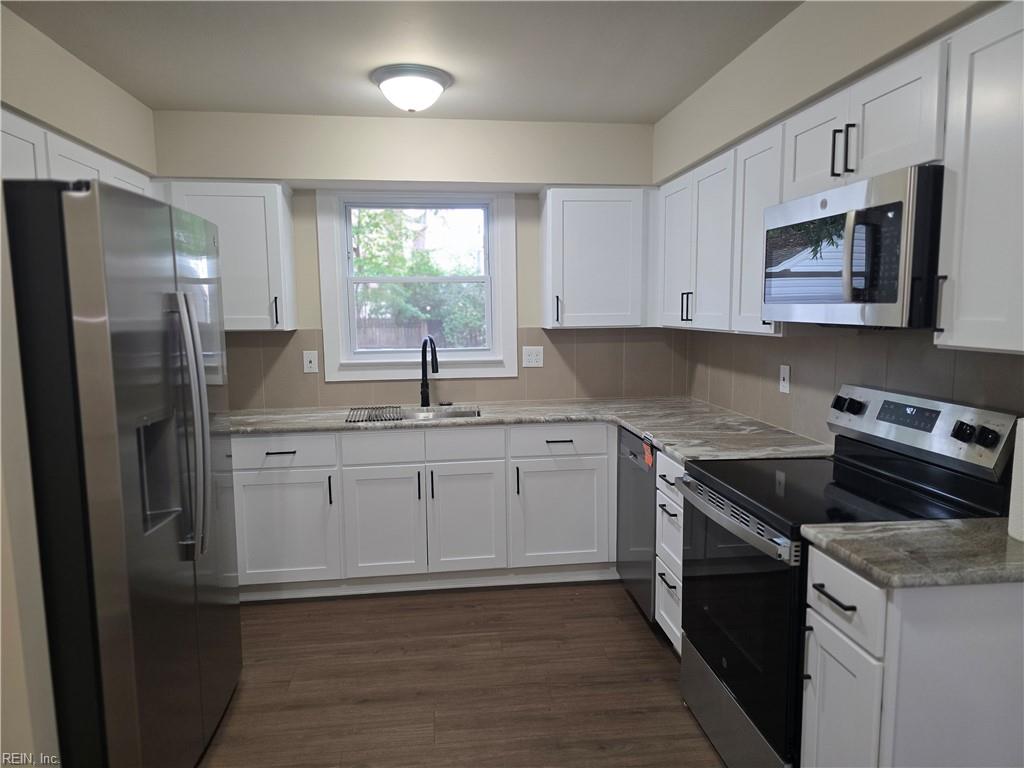 8452 Carlton St Property Photo 8