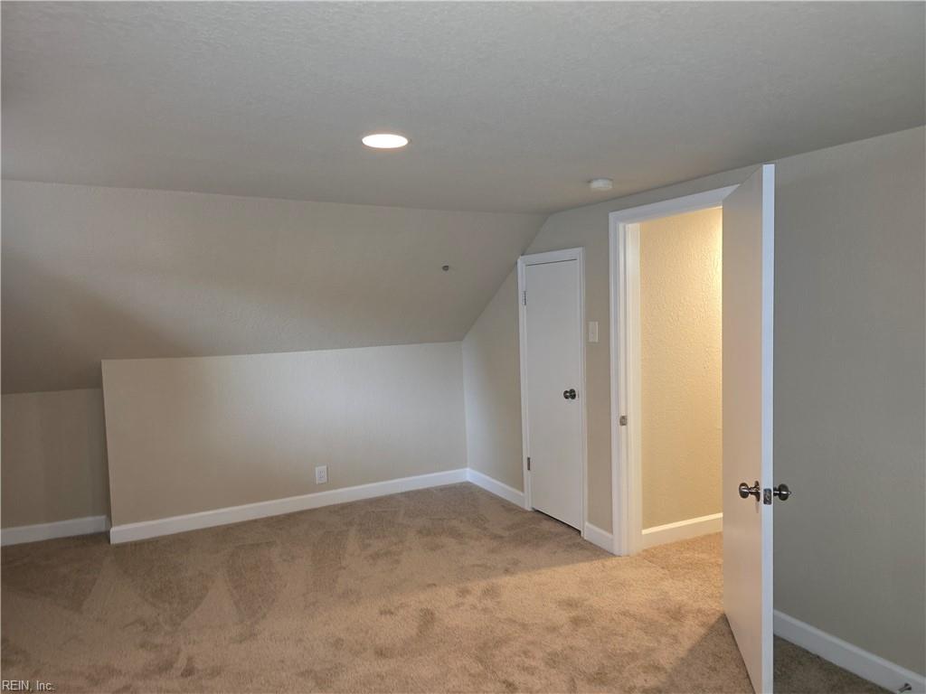 8452 Carlton St Property Photo 25