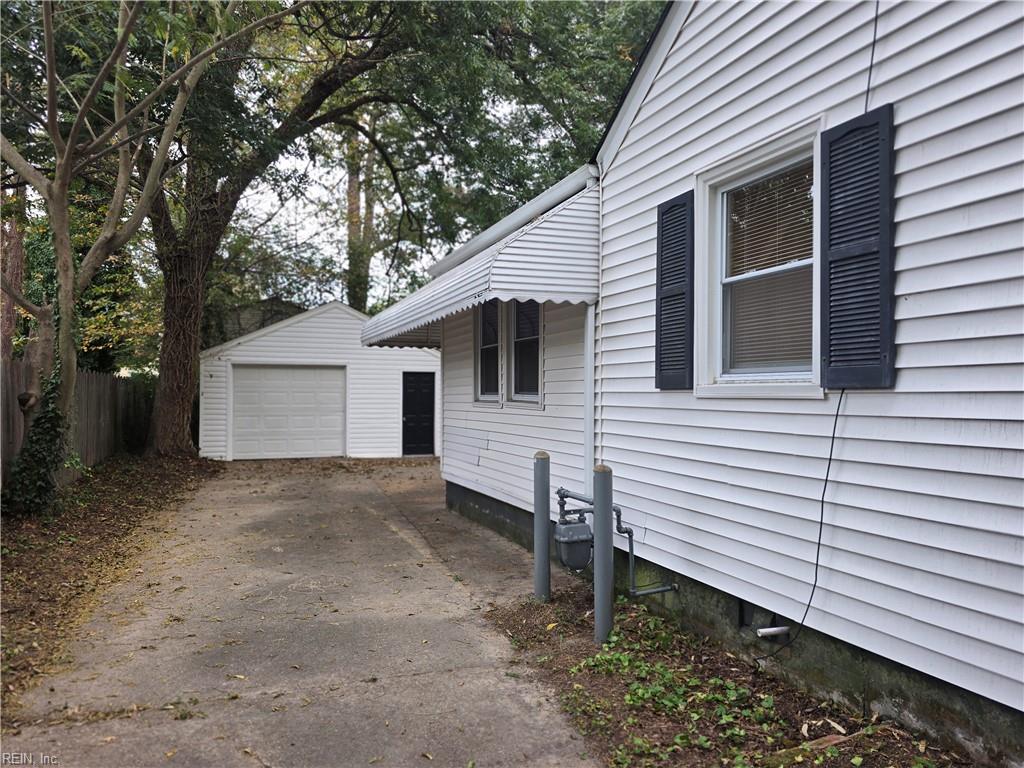 8452 Carlton St Property Photo 36