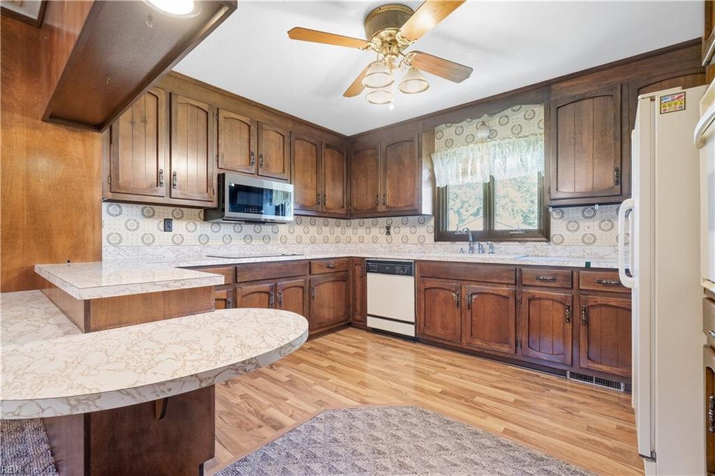 5117 Bennetts Pasture Rd Property Photo 5