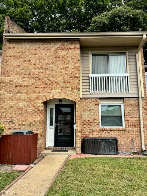 1303 Glyndon Dr Property Photo 3