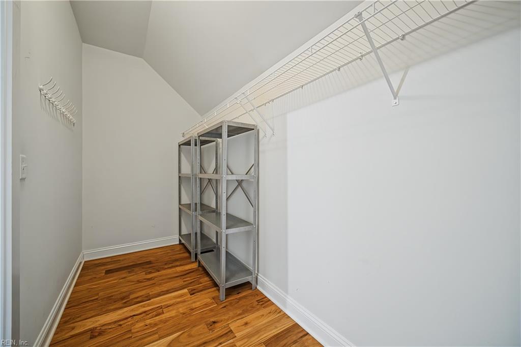 504 E Freemason St Property Photo 18