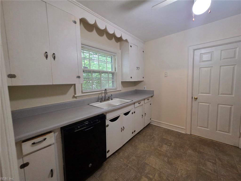 139 Beverly Ave Property Photo 9