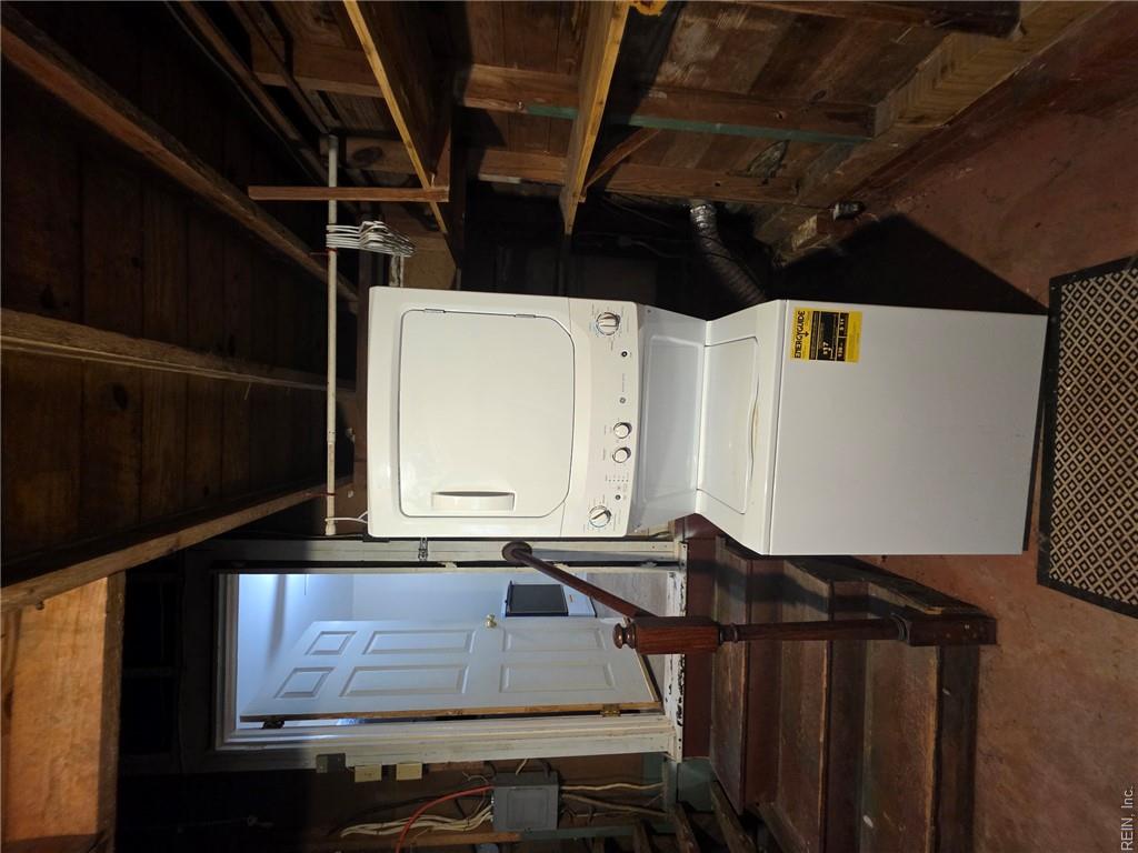 139 Beverly Ave Property Photo 20