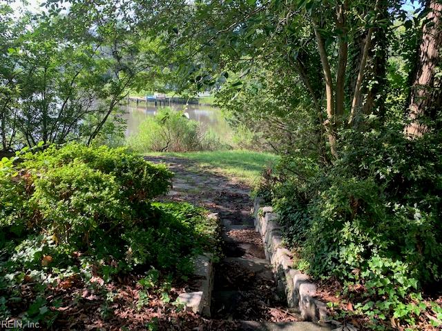 139 Beverly Ave Property Photo 23