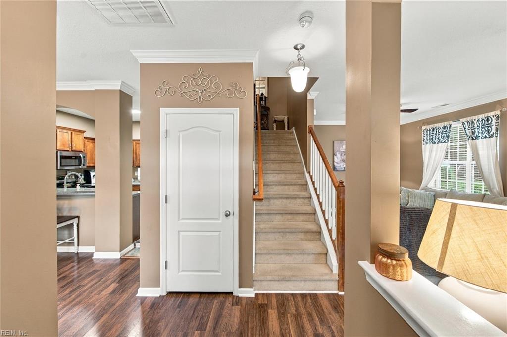 1108 Rivers Arch Property Photo 4