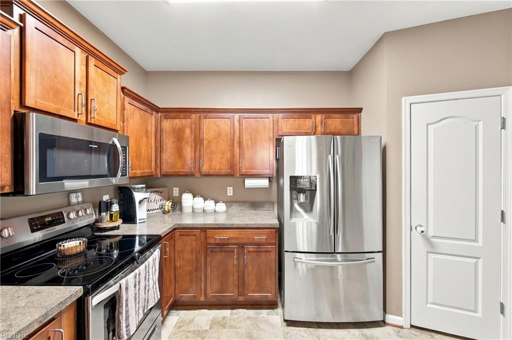 1108 Rivers Arch Property Photo 8