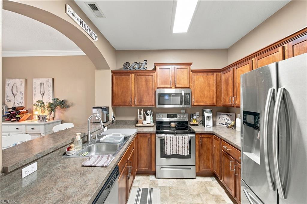 1108 Rivers Arch Property Photo 9