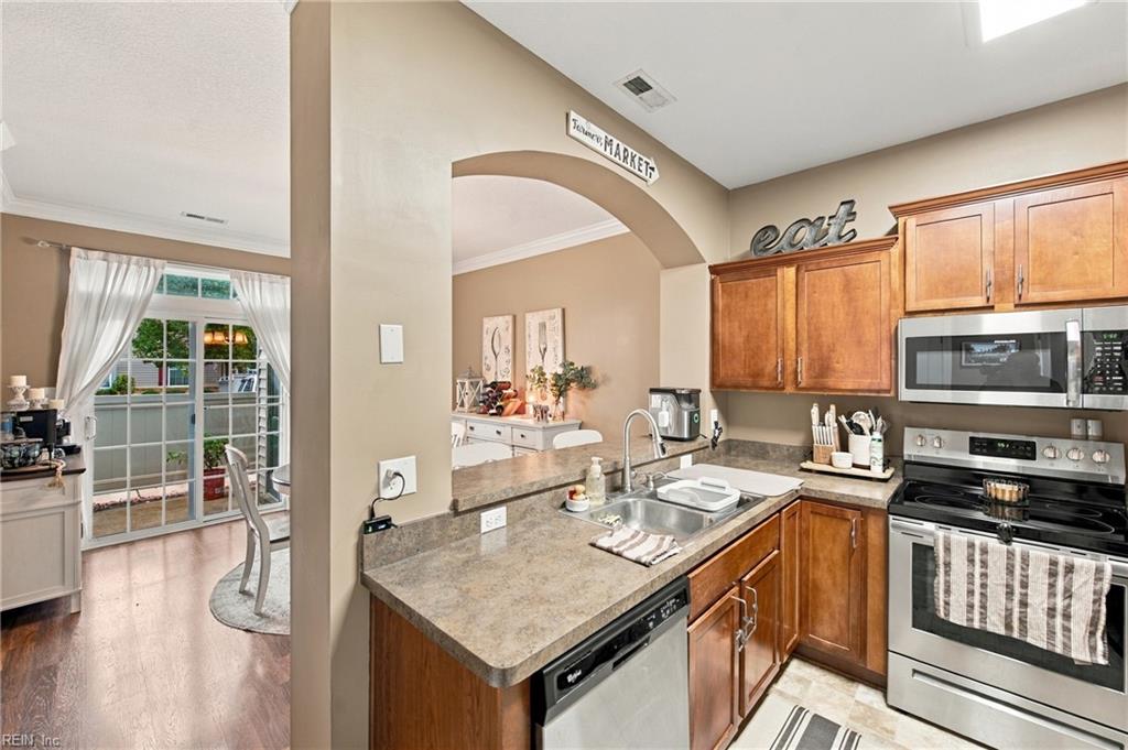 1108 Rivers Arch Property Photo 11