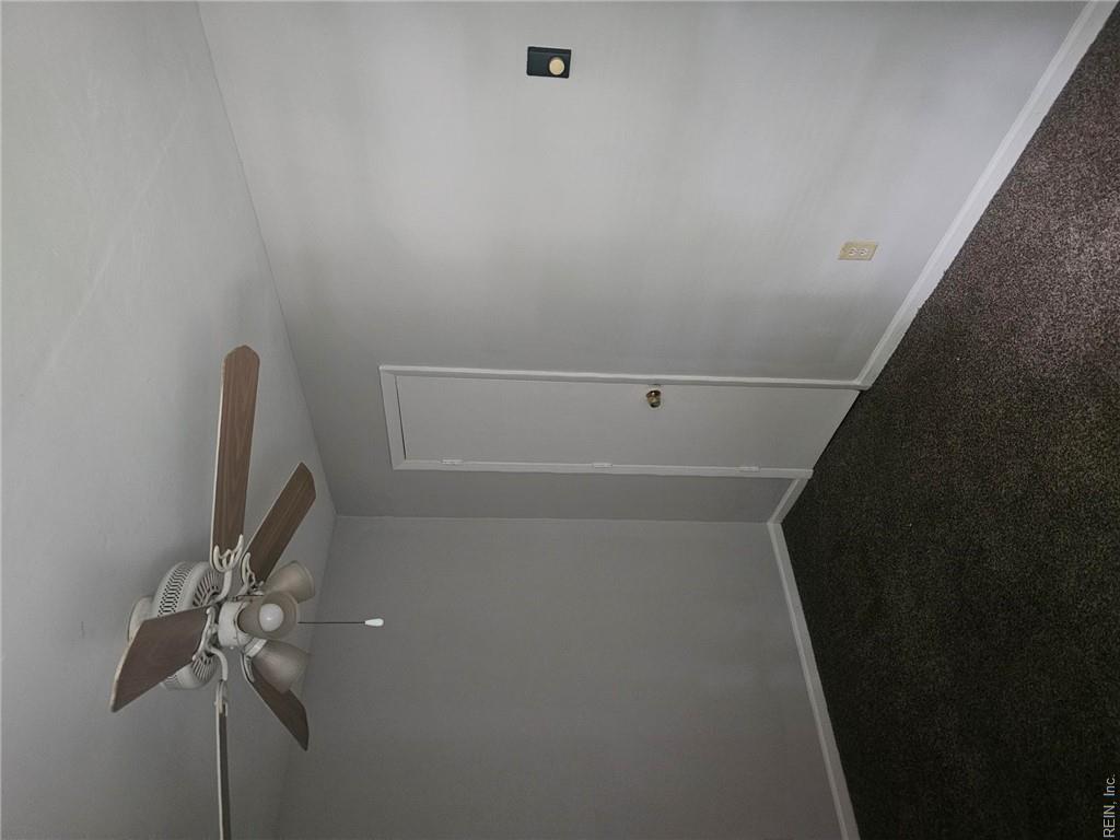 420 Pendleton St Property Photo 9