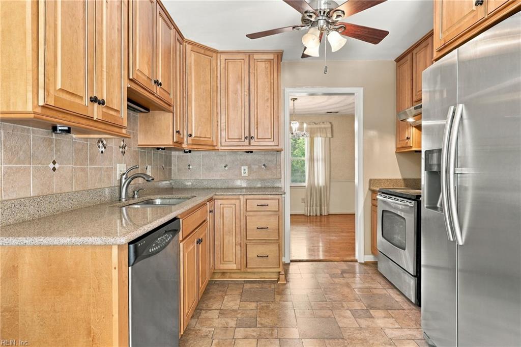 1609 Macroger CT Property Photo 1
