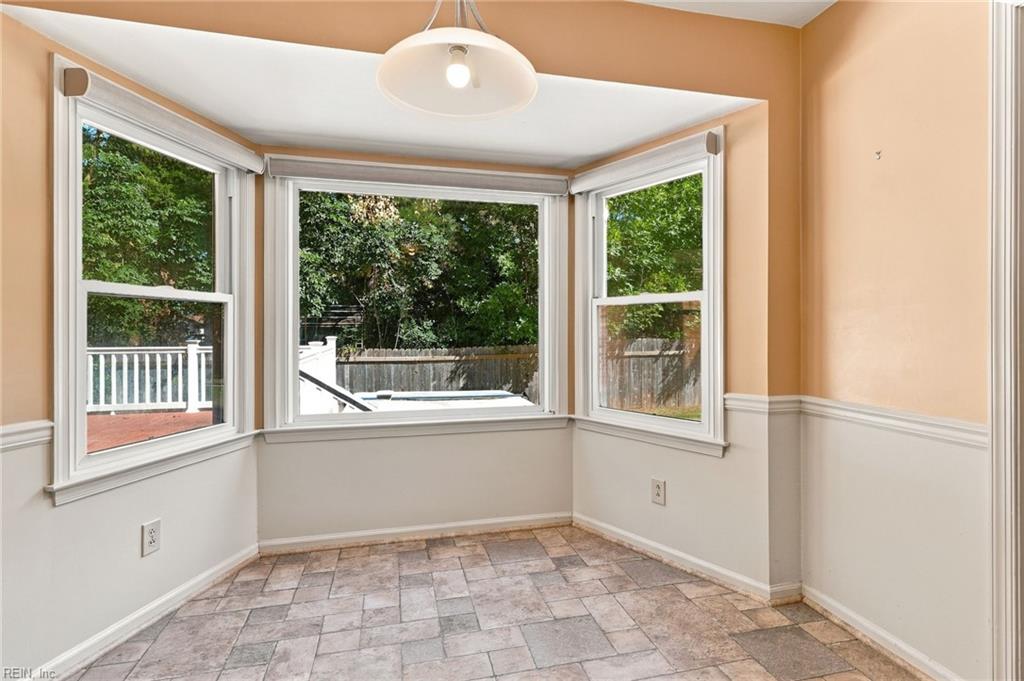 1609 Macroger Ct Property Photo 4