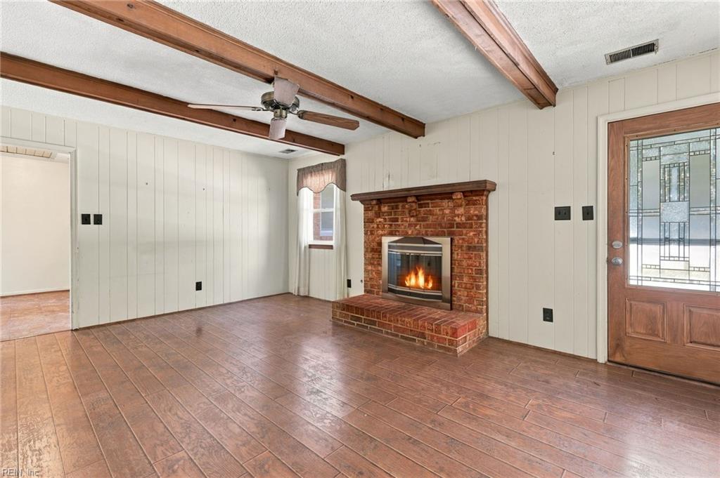 1609 Macroger Ct Property Photo 9