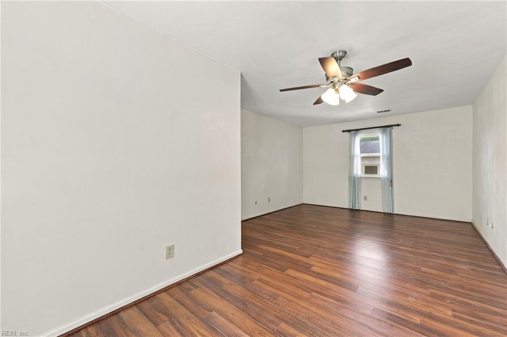 1609 Macroger Ct Property Photo 12