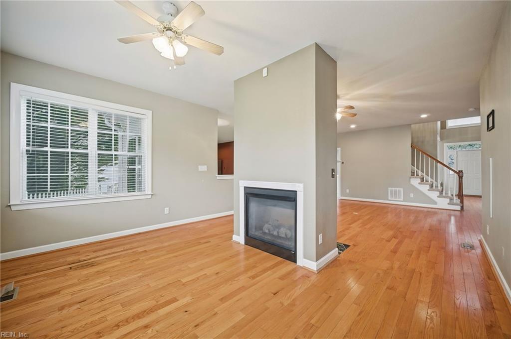 105 Meredith Way Property Photo 10