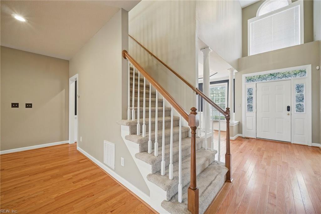 105 Meredith Way Property Photo 26
