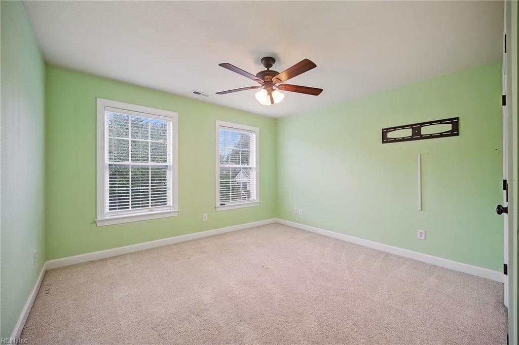 105 Meredith Way Property Photo 27