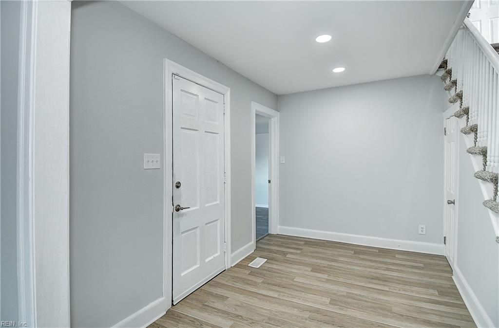 1129 Little Bay Ave Property Photo 14