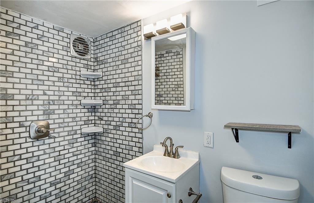 1129 Little Bay Ave Property Photo 27