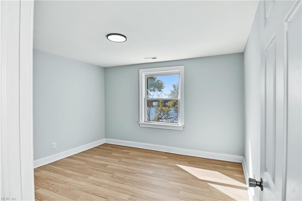 1129 Little Bay Ave Property Photo 35