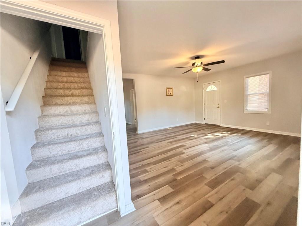 8022 Chesapeake Blvd Property Photo 2