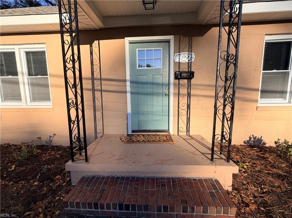 8022 Chesapeake Blvd Property Photo 4