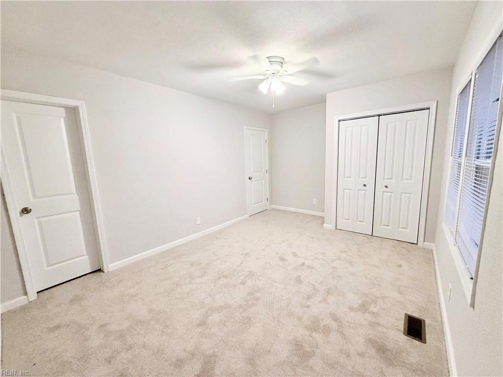 8022 Chesapeake Blvd Property Photo 12