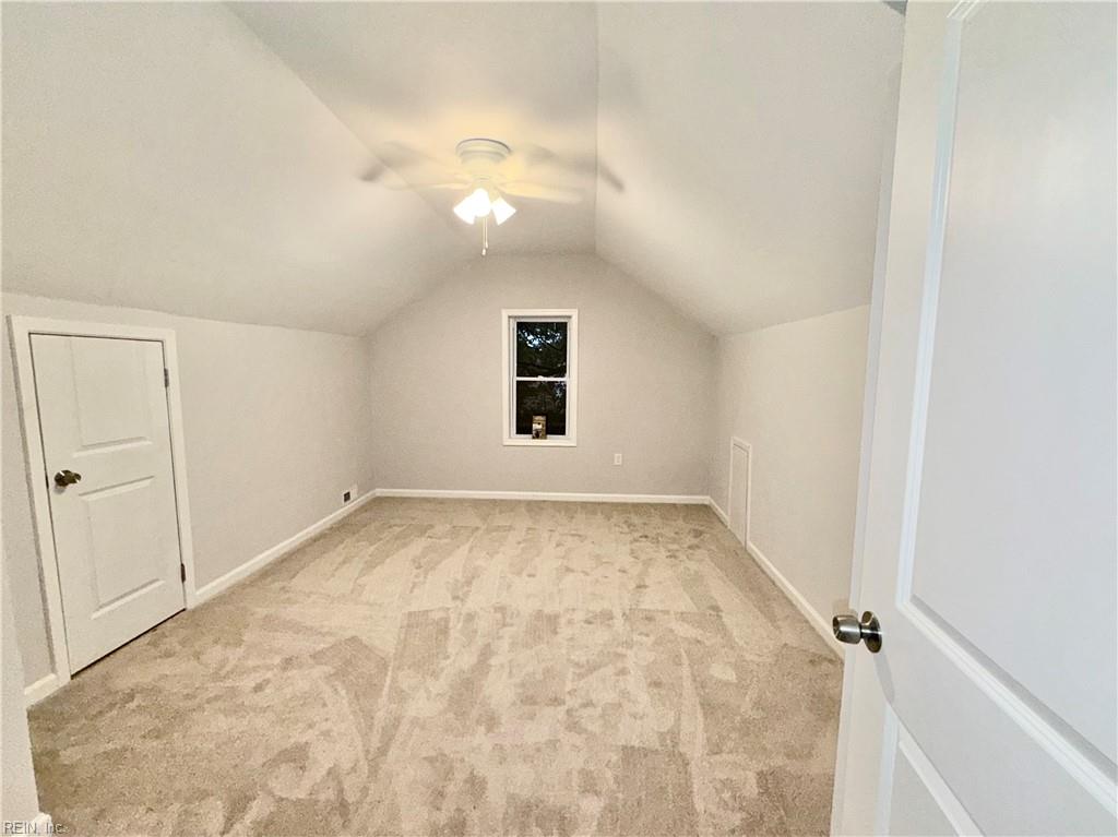 8022 Chesapeake Blvd Property Photo 23