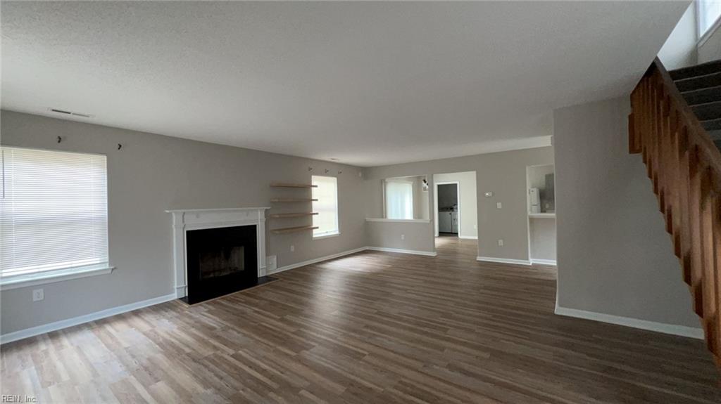 5505 Fountain Ct Property Photo 6