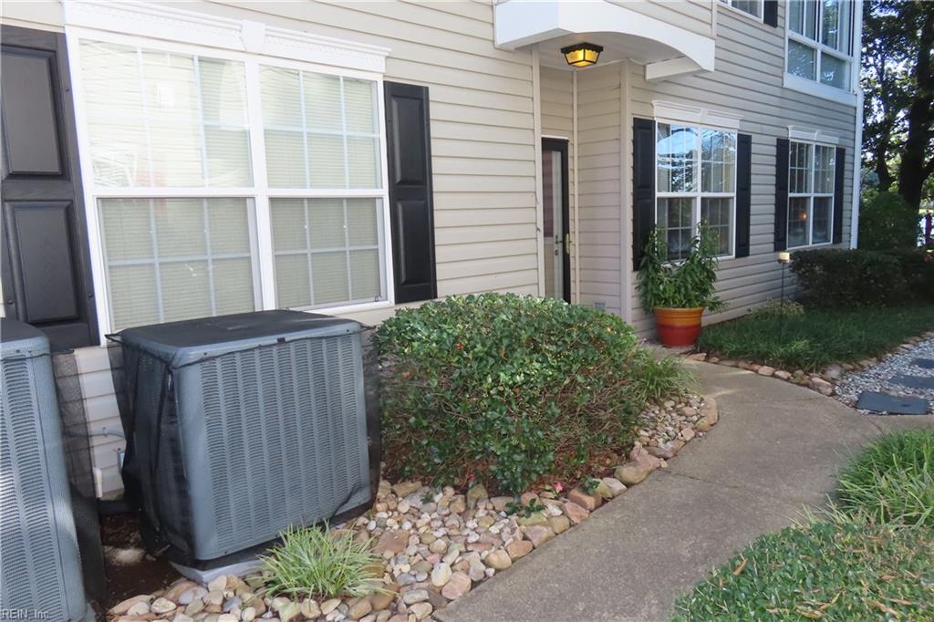 1101 Sawgrass Ln Property Photo 7
