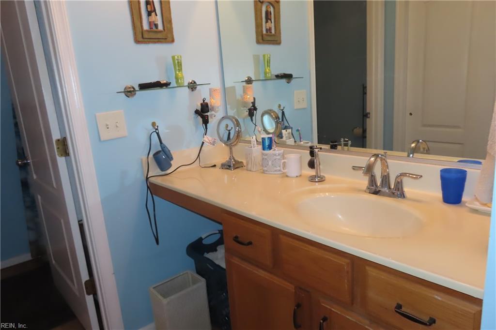 1101 Sawgrass Ln Property Photo 16