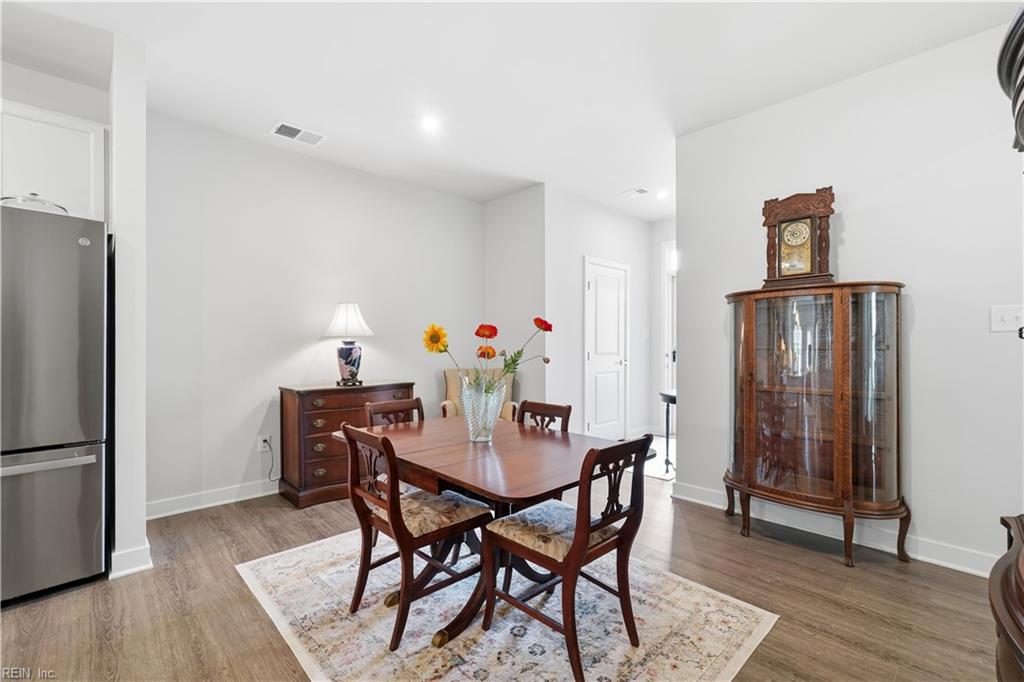 1047 Breakwater Trl Property Photo 9