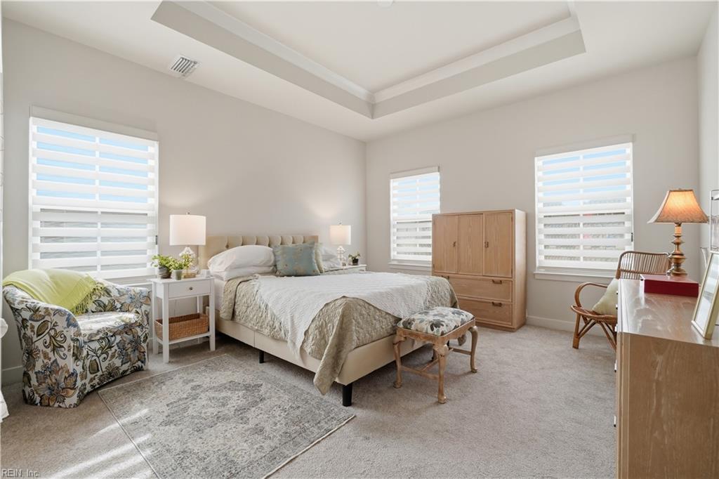 1047 Breakwater Trl Property Photo 16